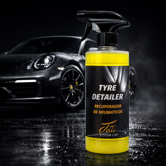 Abrillantador de neumáticos para coche con acabado sin grasa junto a Porsche negro en entorno de detailing